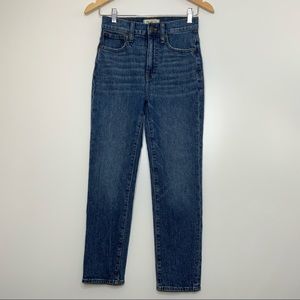 Madewell Classic Straight Jean. Size 24.